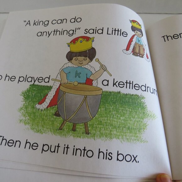 My "k" Book My First Steps To Reading WHITE BOOK Hardcover Alphabet Series - Picture 7 of 12